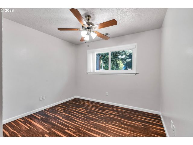 3006 Ne 127TH Ave, Vancouver, WA 98682