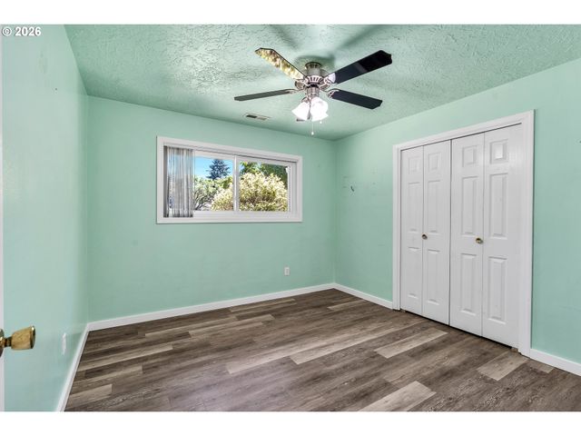 3006 Ne 127TH Ave, Vancouver, WA 98682