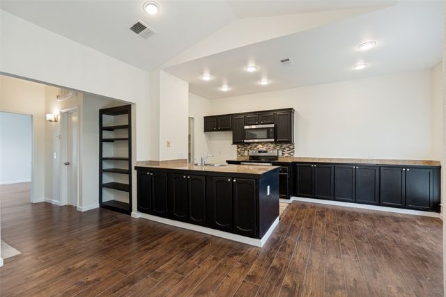 7340 Skillman Street 1014, Dallas, TX 75231