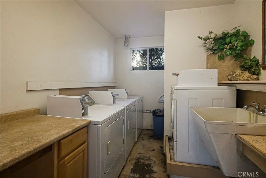 Image 10 of property listing at 333 Crescent Street, Quincy, CA 95971