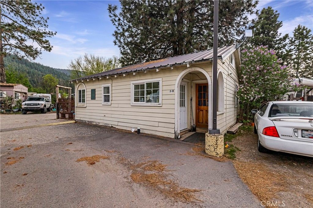 Image 7 of property listing at 333 Crescent Street, Quincy, CA 95971