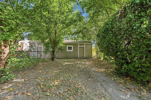 642 & 644 Atwood St, Louisville, KY 40217