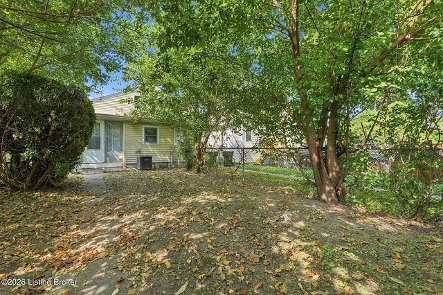 642 & 644 Atwood St, Louisville, KY 40217
