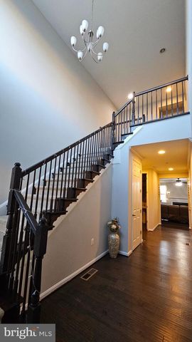 20473 ROLLING WATER TER, Ashburn, VA 20147