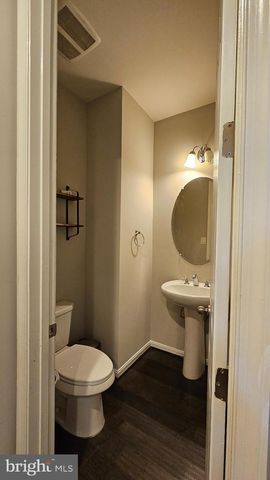 20473 ROLLING WATER TER, Ashburn, VA 20147