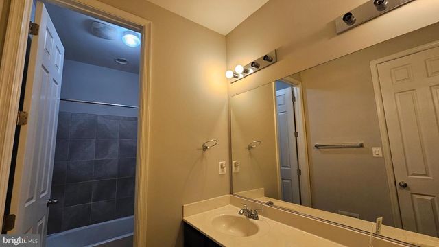 20473 ROLLING WATER TER, Ashburn, VA 20147