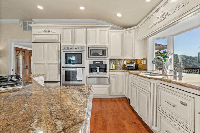 15333 Kennedy Road, Los Gatos, CA 95032