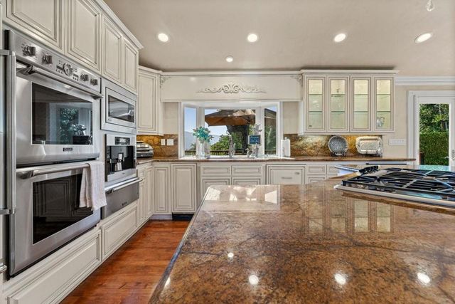 15333 Kennedy Road, Los Gatos, CA 95032