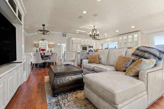 15333 Kennedy Road, Los Gatos, CA 95032