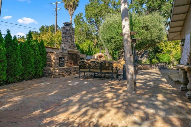 15333 Kennedy Road, Los Gatos, CA 95032