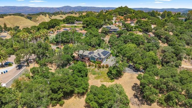 15333 Kennedy Road, Los Gatos, CA 95032