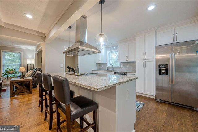 537 Raven Springs Trail, Stone Mountain, GA 30087