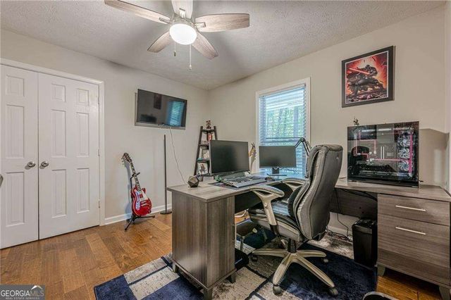 537 Raven Springs Trail, Stone Mountain, GA 30087