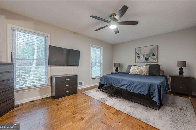 537 Raven Springs Trail, Stone Mountain, GA 30087