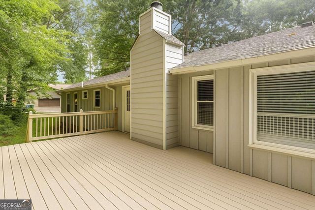 537 Raven Springs Trail, Stone Mountain, GA 30087