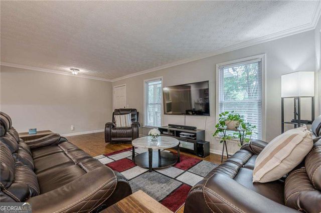 537 Raven Springs Trail, Stone Mountain, GA 30087