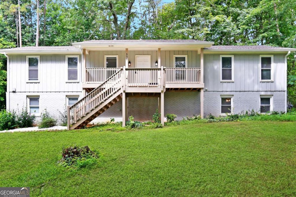 537 Raven Springs Trail, Stone Mountain, GA 30087