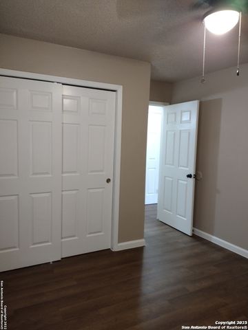 4227 Woodmanor, San Antonio, TX 78228