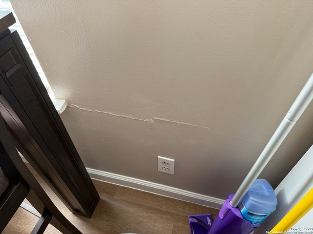 4227 Woodmanor, San Antonio, TX 78228