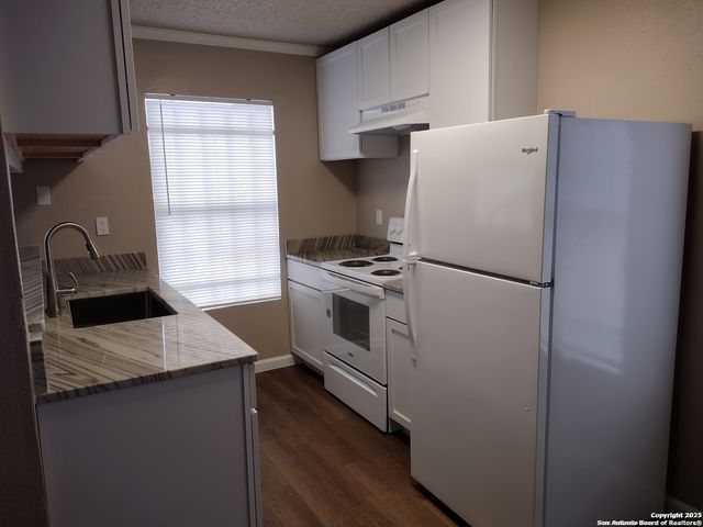 4227 Woodmanor, San Antonio, TX 78228