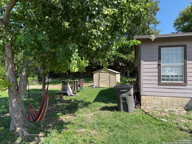 4227 Woodmanor, San Antonio, TX 78228