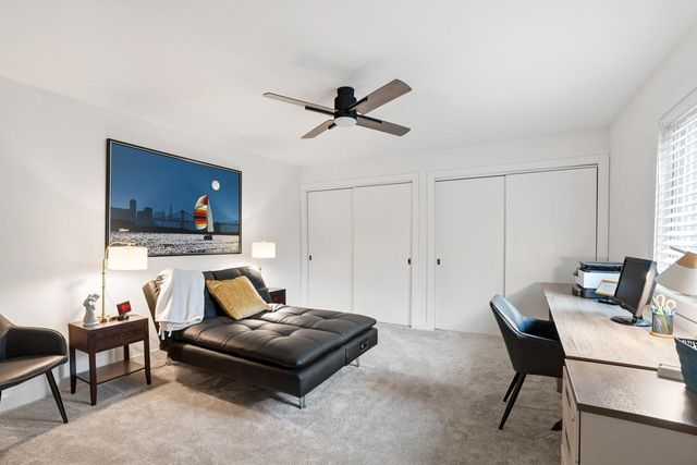 8179 S Forest Hills CIRCLE, Franklin, WI 53132