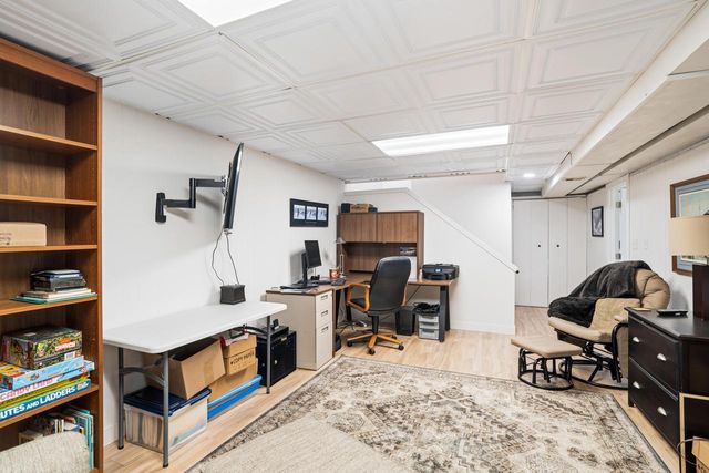 8179 S Forest Hills CIRCLE, Franklin, WI 53132