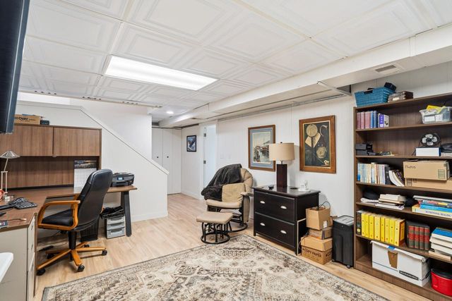 8179 S Forest Hills CIRCLE, Franklin, WI 53132