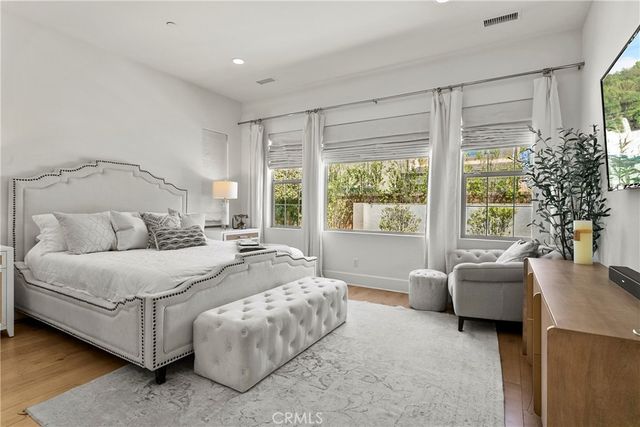 17352 Eucalyptus Lane, Huntington Beach, CA 92649