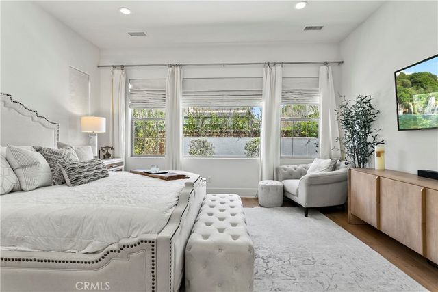 17352 Eucalyptus Lane, Huntington Beach, CA 92649