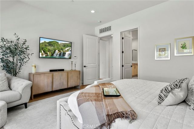 17352 Eucalyptus Lane, Huntington Beach, CA 92649