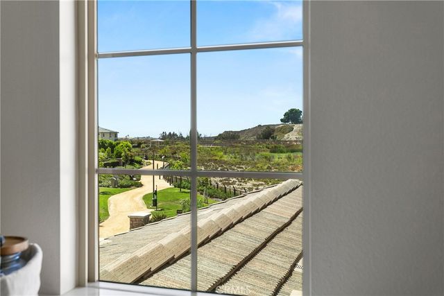 17352 Eucalyptus Lane, Huntington Beach, CA 92649