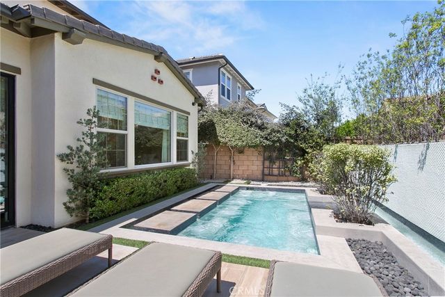 17352 Eucalyptus Lane, Huntington Beach, CA 92649