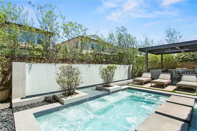 17352 Eucalyptus Lane, Huntington Beach, CA 92649