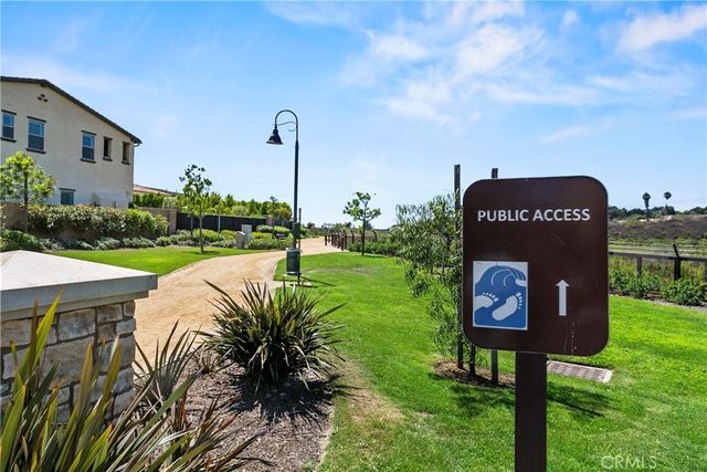 17352 Eucalyptus Lane, Huntington Beach, CA 92649