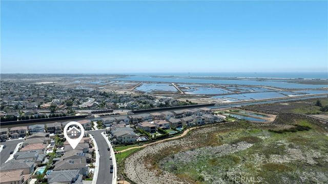 17352 Eucalyptus Lane, Huntington Beach, CA 92649