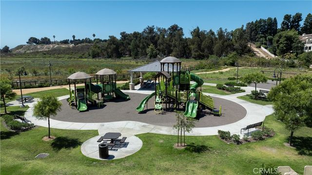 17352 Eucalyptus Lane, Huntington Beach, CA 92649