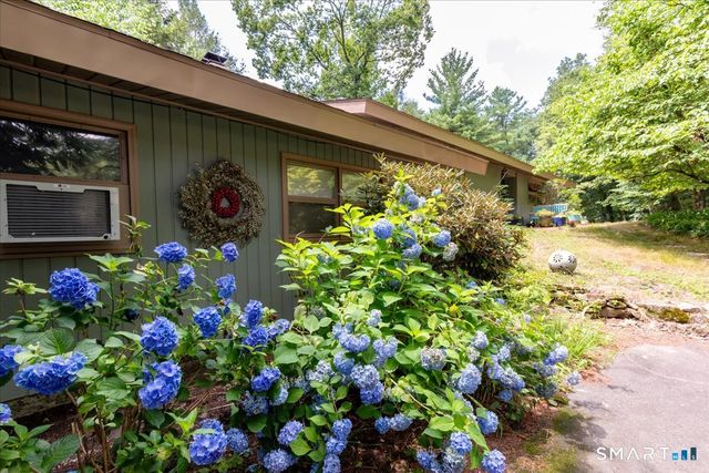 296 Ferguson Road, Manchester, CT 06040