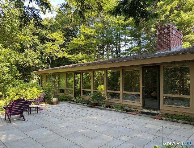 296 Ferguson Road, Manchester, CT 06040