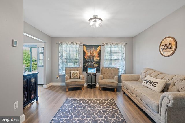 111 HORSESHOE DR, Mantua, NJ 08051