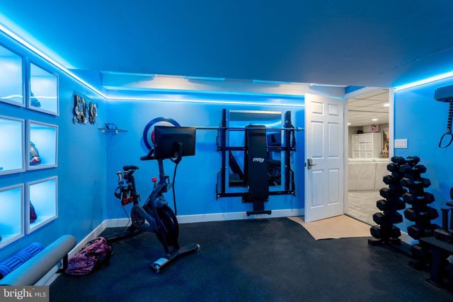111 HORSESHOE DR, Mantua, NJ 08051
