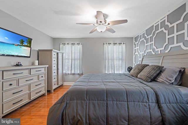 111 HORSESHOE DR, Mantua, NJ 08051
