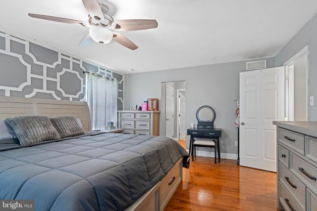 111 HORSESHOE DR, Mantua, NJ 08051