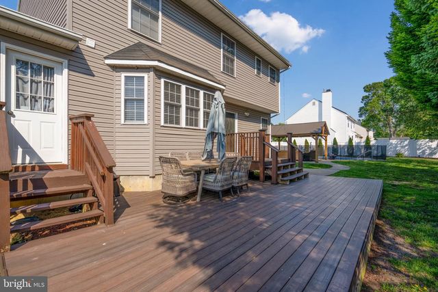 111 HORSESHOE DR, Mantua, NJ 08051