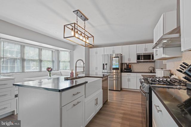 111 HORSESHOE DR, Mantua, NJ 08051