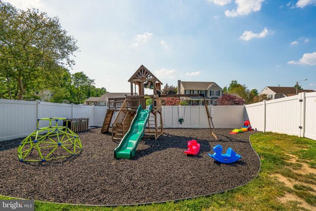 111 HORSESHOE DR, Mantua, NJ 08051
