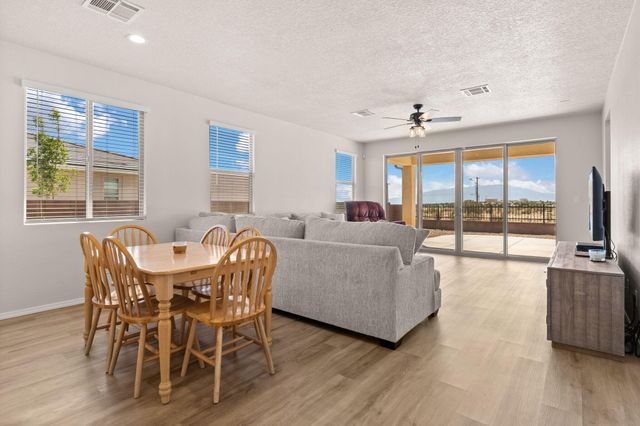 3065 Wolf Tail Loop NE, Rio Rancho, NM 87144