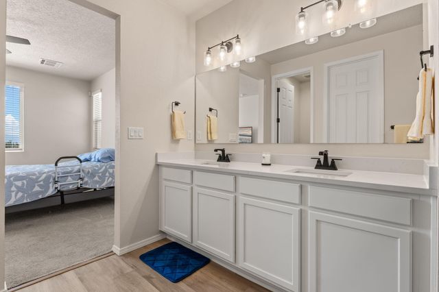 3065 Wolf Tail Loop NE, Rio Rancho, NM 87144
