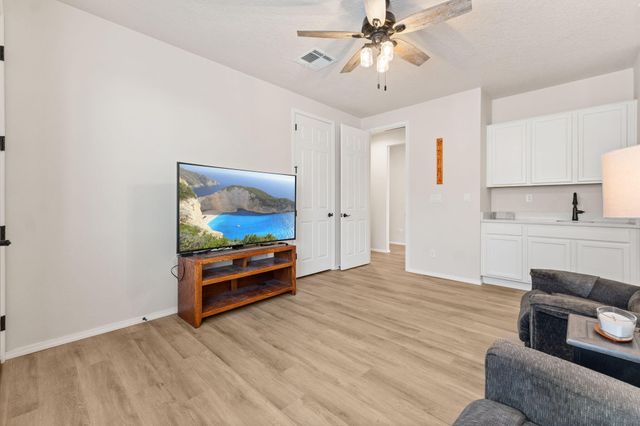3065 Wolf Tail Loop NE, Rio Rancho, NM 87144
