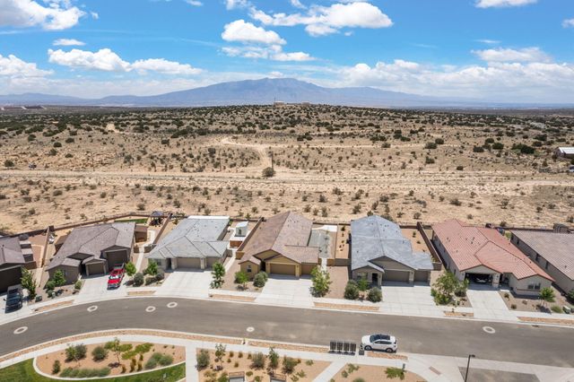 3065 Wolf Tail Loop NE, Rio Rancho, NM 87144